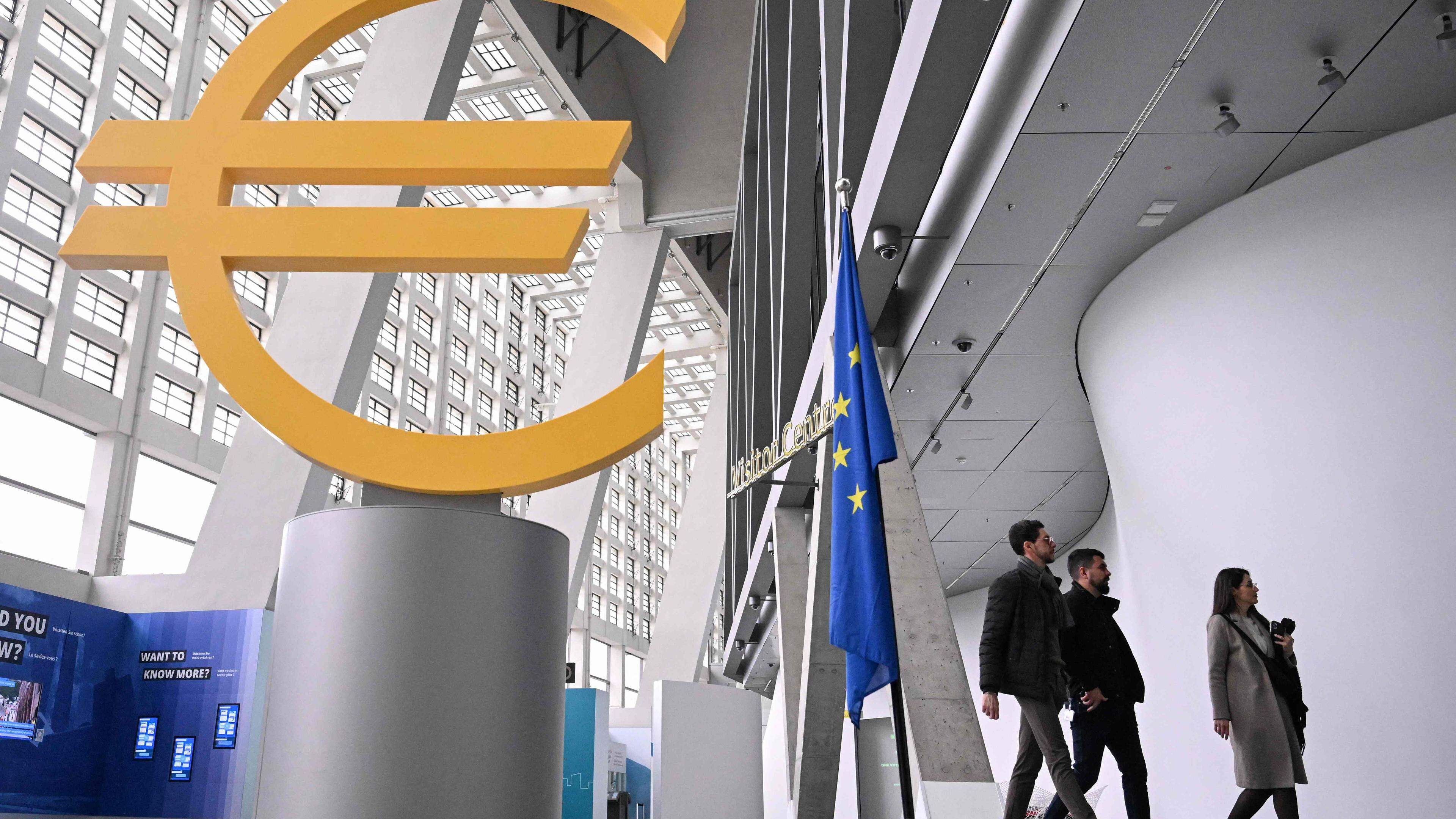 ECB supports the economy with a eighth interest rate reduction since June 2024