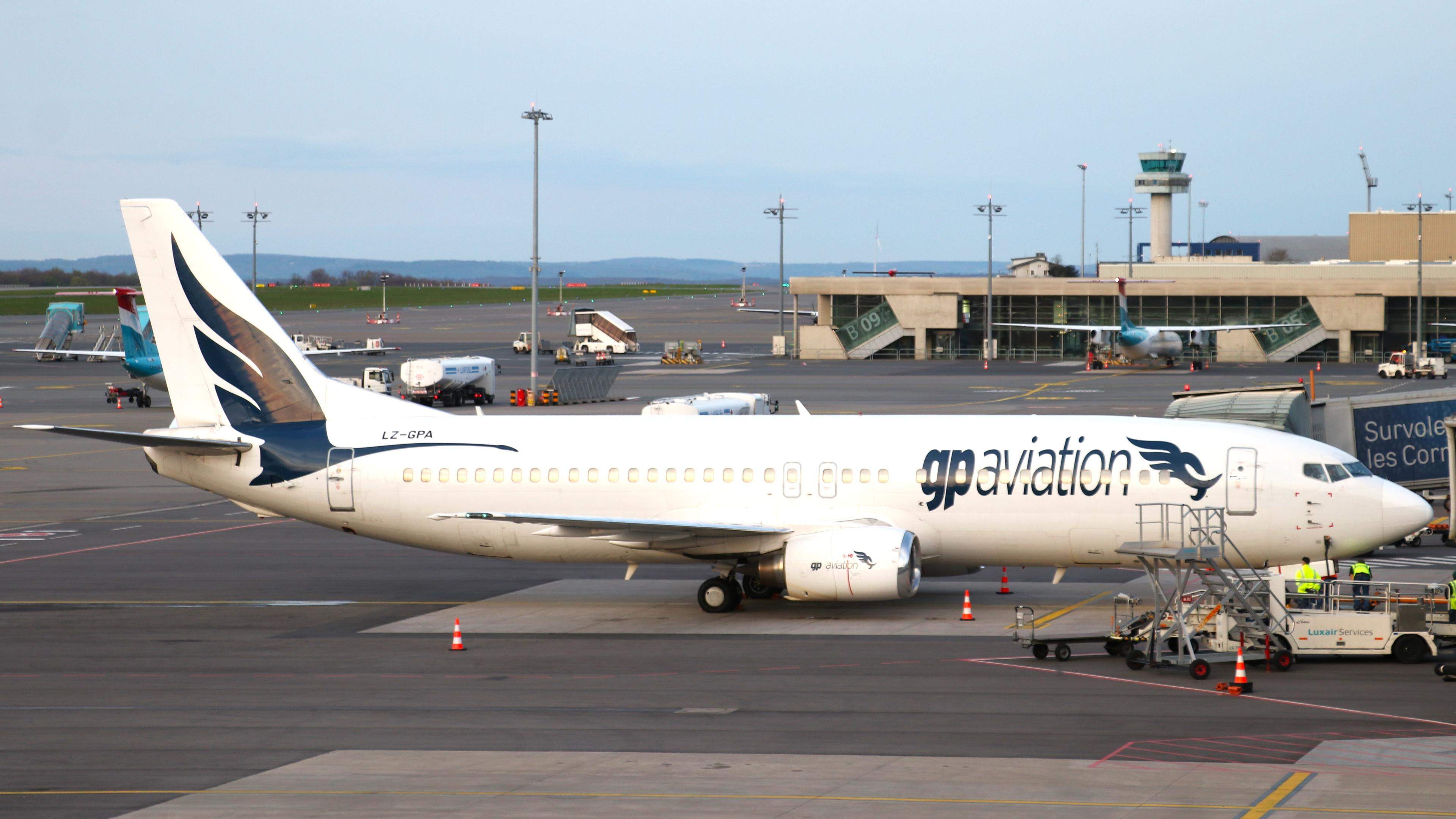 Pendelt seit 31. März regelmäßig zwischen Luxemburg und Pristina: die Boeing 737 von GP Aviation.