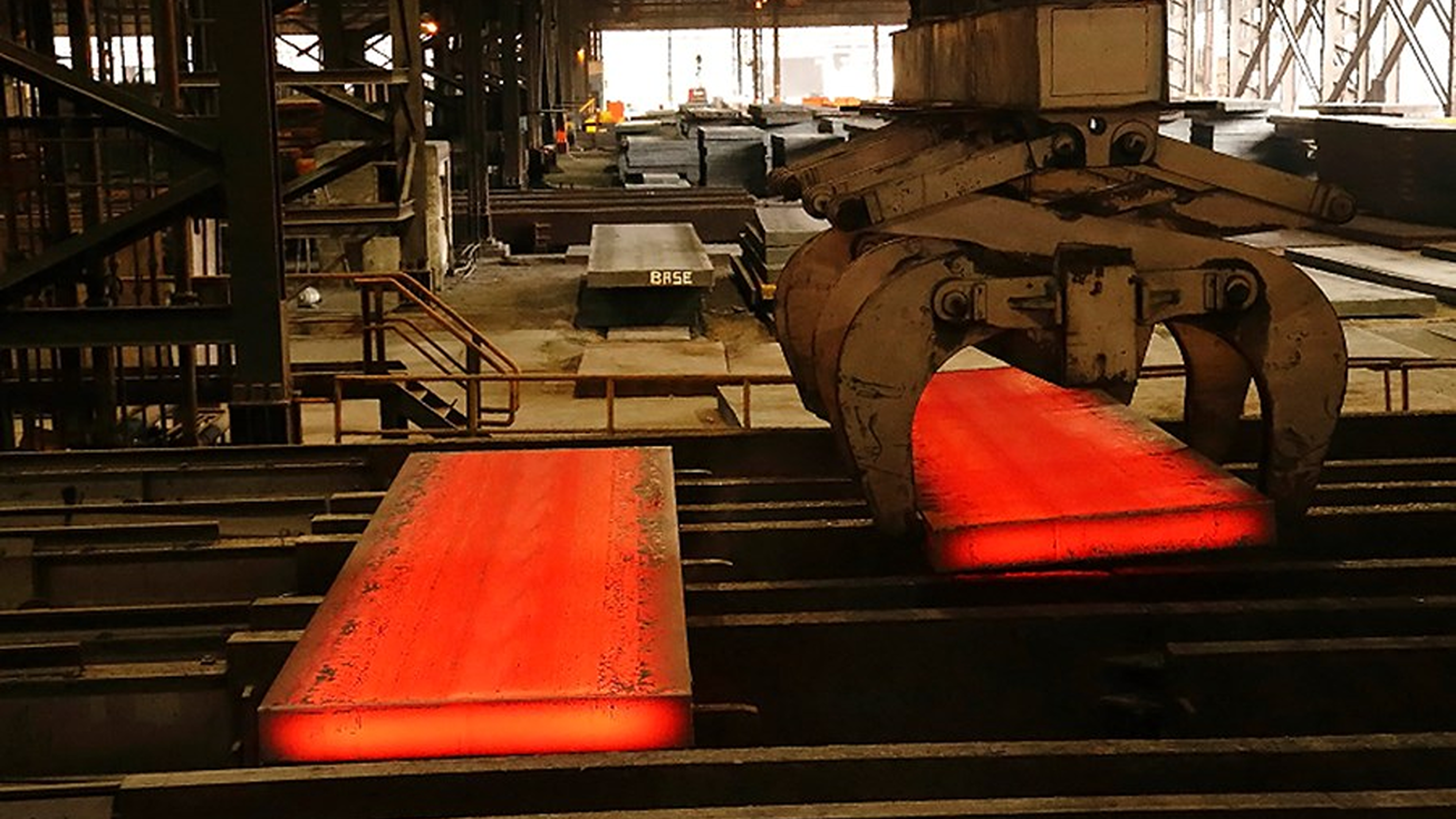 Noile tarife ale lui Trump îi fac viața grea ArcelorMittal   