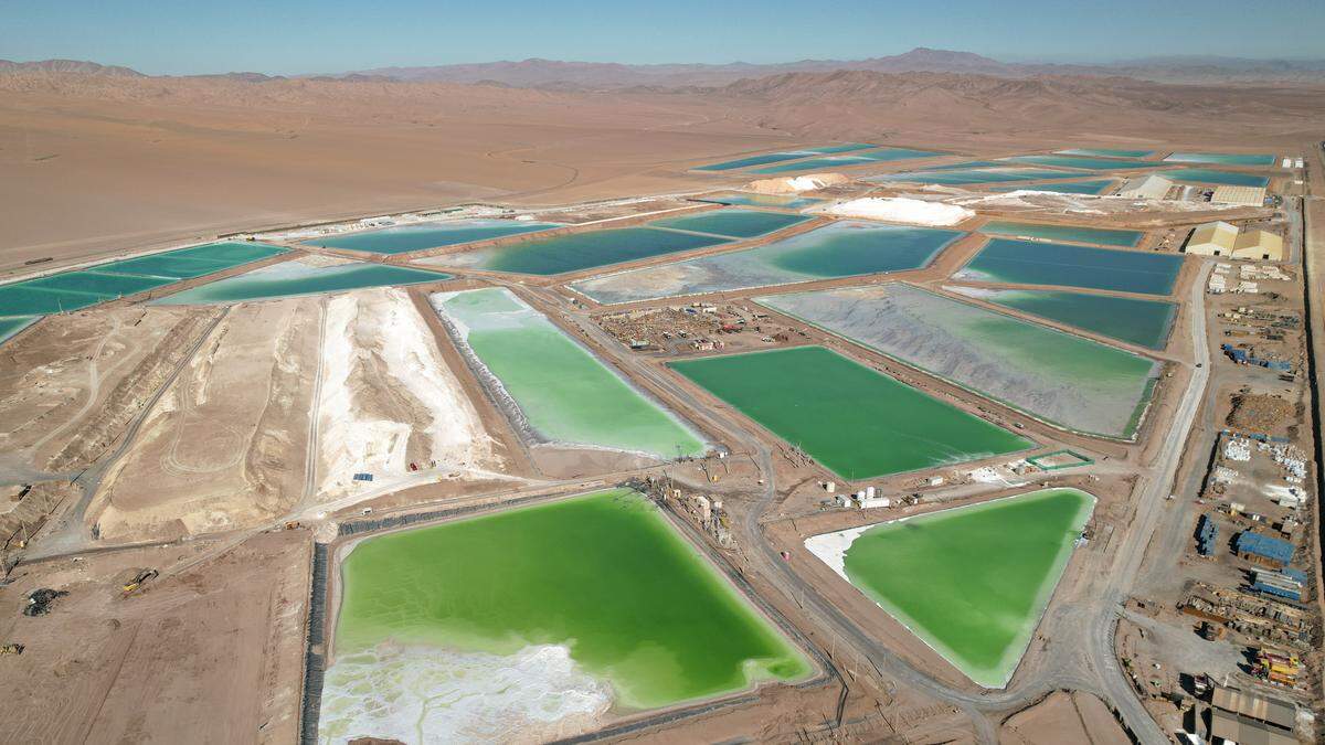Vom-Salzsee-in-den-Akku-Wird-Lithium-knapp-
