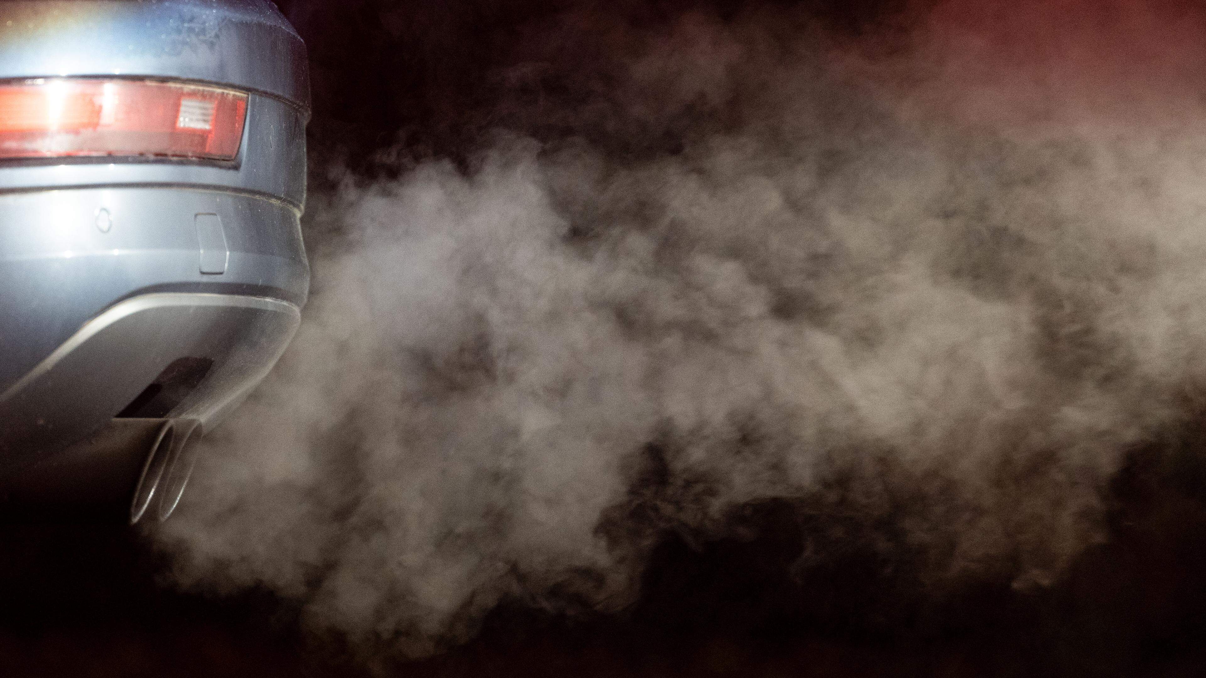 Car manufacturers get more time for EU climate specifications
